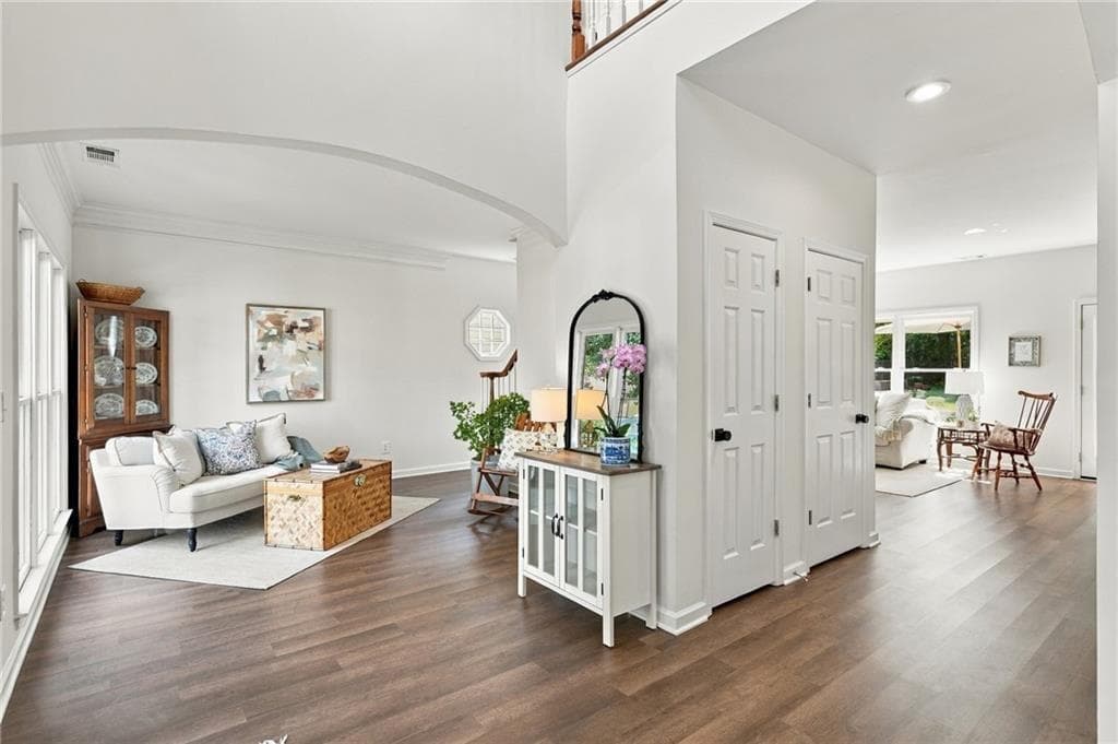 5 bedroom, 3 bathroom, 3,052 sq ft single family residence for sale at 1746 Millhouse Run, Marietta, GA 30066 — photo 5