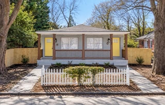 8 bedroom, 4 bathroom, 3,200 sq ft single family residence under contract at 1328 Sharon Street, Atlanta, GA 30314