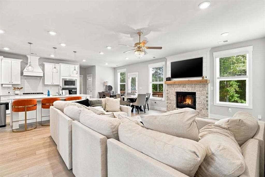 6 bedroom, 5 bathroom single family residence for rent at 6 SLICK Court, Senoia, GA 30276 for $7,000 a month — photo 7