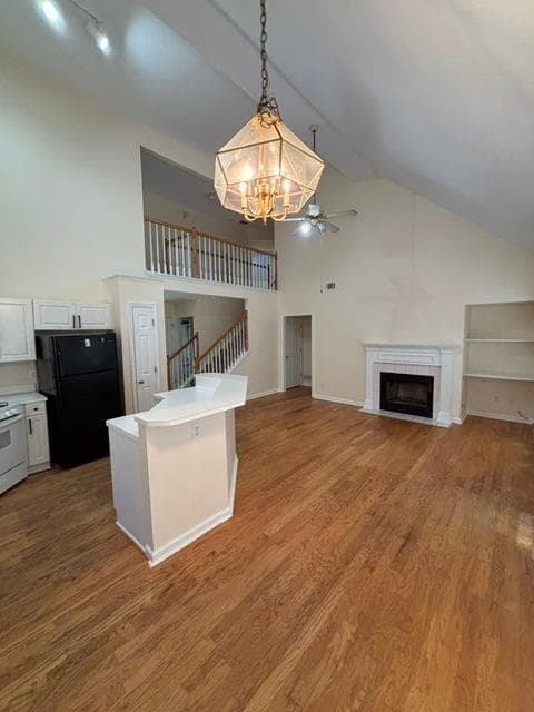 4 bedroom, 4 bathroom, 2,591 sq ft single family residence for sale at 2805 Parliament Circle, Marietta, GA 30066 — photo 3