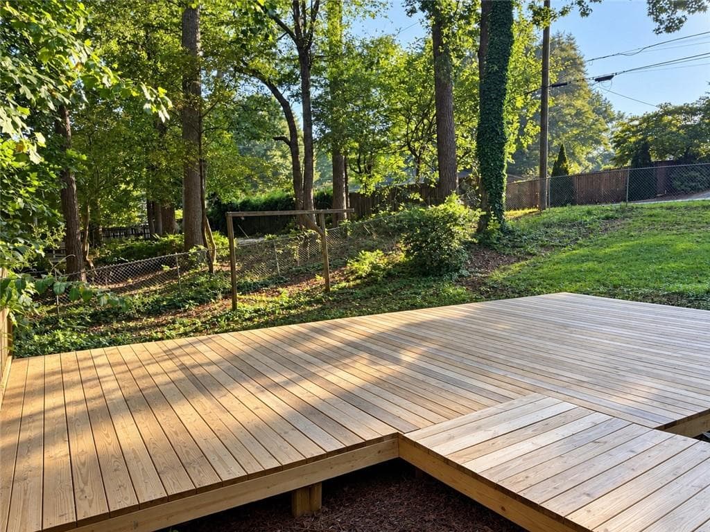 3 bedroom, 3 bathroom, 2,064 sq ft single family residence for sale at 166 Knollwood Drive, Marietta, GA 30064 — photo 5