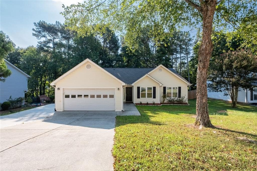 3 bedroom, 2 bathroom, 1,606 sq ft single family residence for sale at 2670 Fort Apachee Trail, Dacula, GA 30019 — photo 2