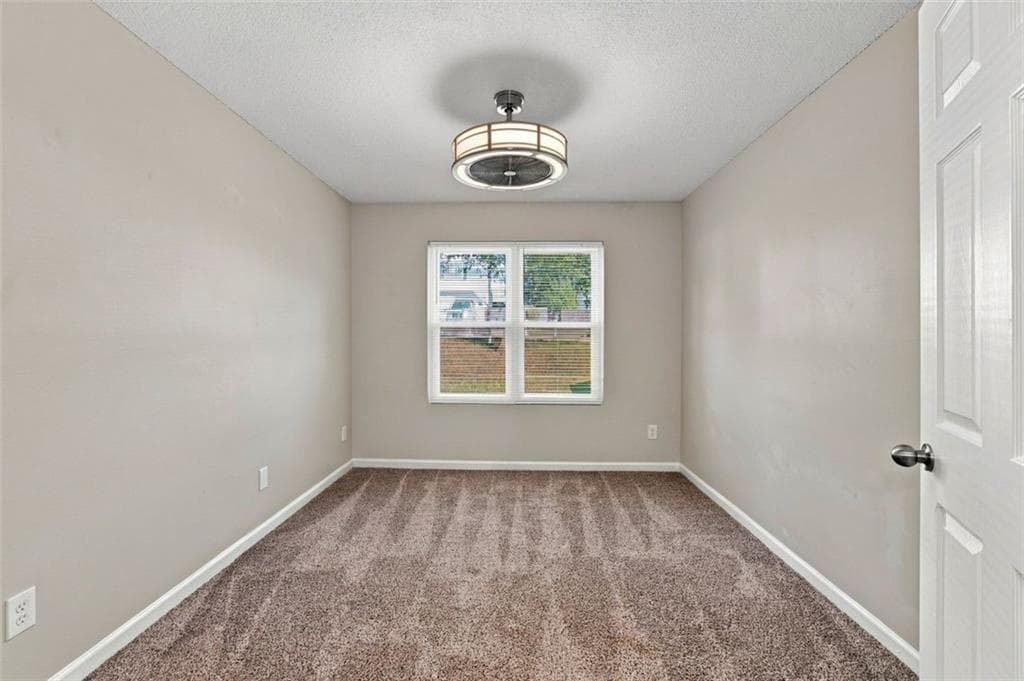 3 bedroom, 2 bathroom, 1,606 sq ft single family residence for sale at 2670 Fort Apachee Trail, Dacula, GA 30019 — photo 8
