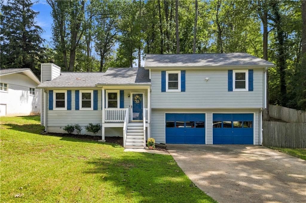 3 bedroom, 2 bathroom, 1,424 sq ft single family residence for sale at 191 Wana Circle, Mableton, GA 30126 — photo 1 of 38