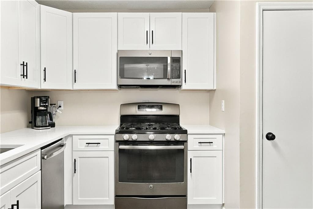3 bedroom, 2 bathroom, 1,424 sq ft single family residence for sale at 191 Wana Circle, Mableton, GA 30126 — photo 9