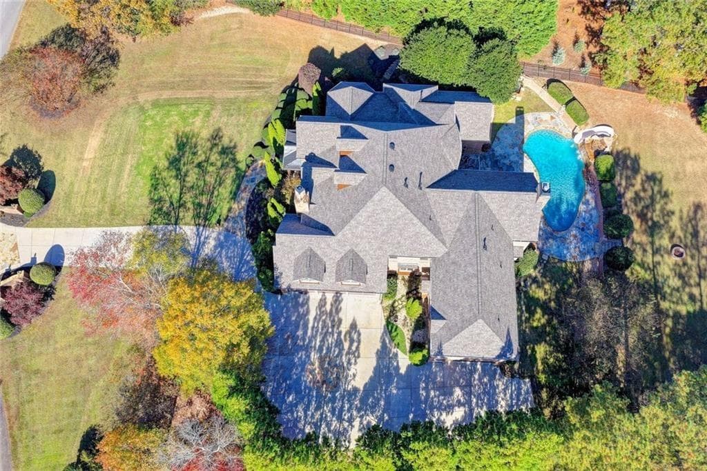 6 bedroom, 8 bathroom, 11,684 sq ft single family residence for sale at 5669 Legends Club Circle, Braselton, GA 30517 — photo 4