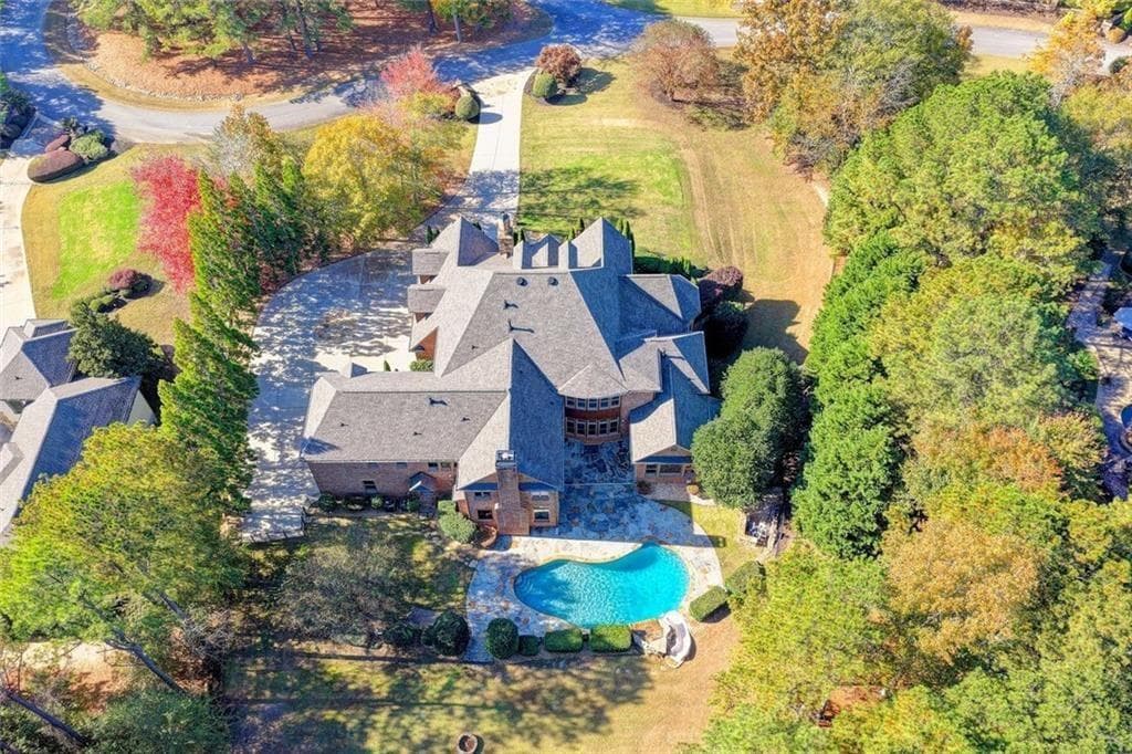 6 bedroom, 8 bathroom, 11,684 sq ft single family residence for sale at 5669 Legends Club Circle, Braselton, GA 30517 — photo 5