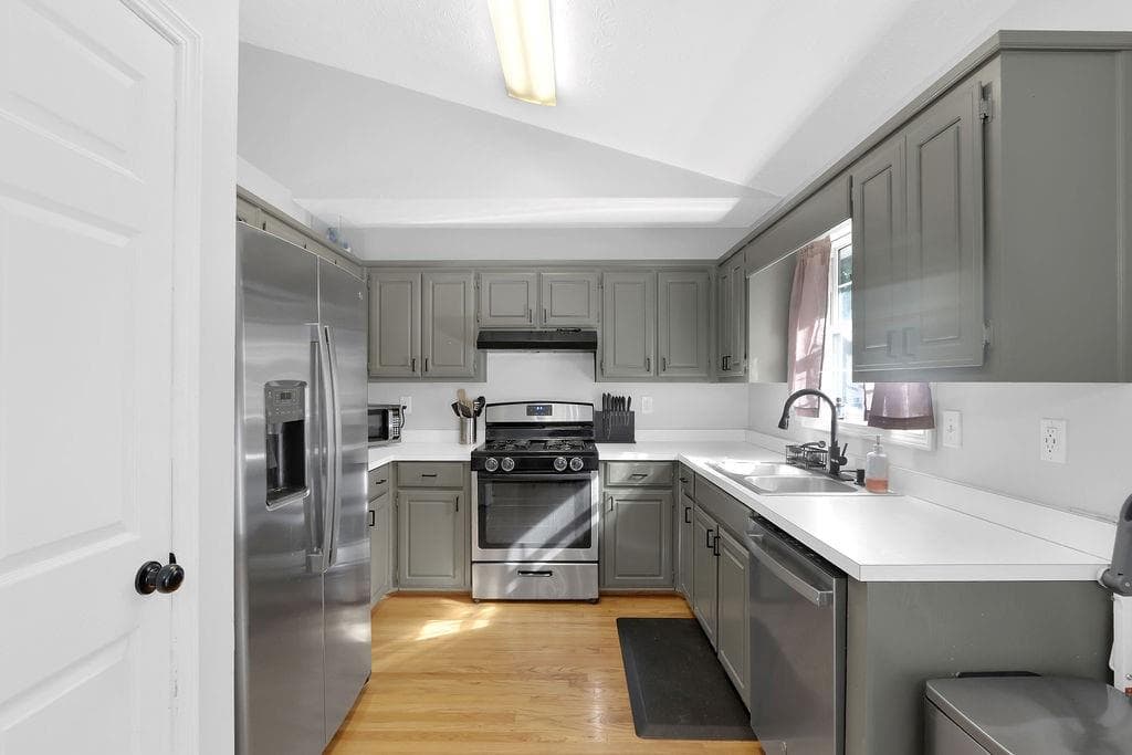3 bedroom, 2 bathroom, 1,332 sq ft single family residence for sale at 2585 Dacula Ridge Drive, Dacula, GA 30019 — photo 4