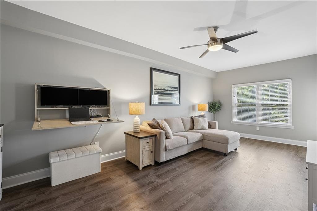 1 bedroom, 1 bathroom, 730 sq ft condominium under contract at 1075 Peachtree Walk A305, Atlanta, GA 30309 — photo 8