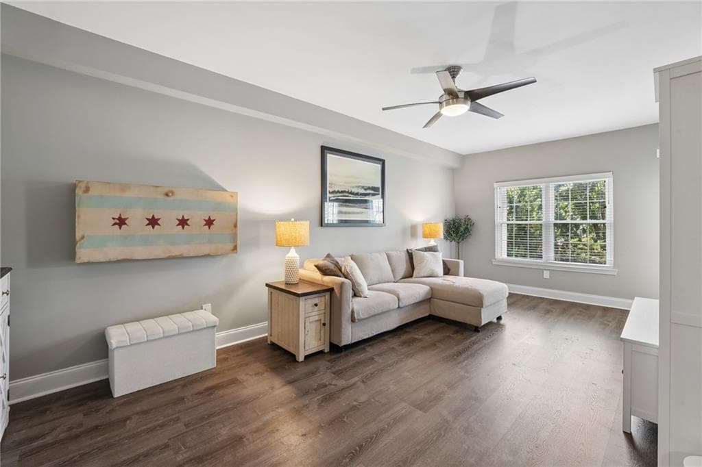 1 bedroom, 1 bathroom, 730 sq ft condominium under contract at 1075 Peachtree Walk A305, Atlanta, GA 30309 — photo 9