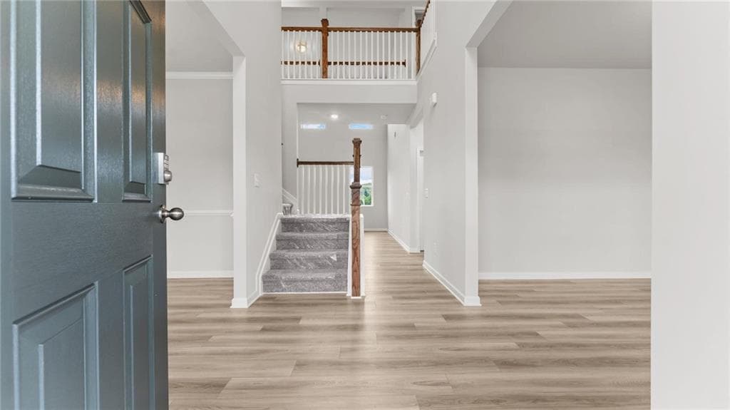 5 bedroom, 3 bathroom, 2,926 sq ft single family residence under contract at 233 Hampton Hollow Drive, Jefferson, GA 30549 — photo 2
