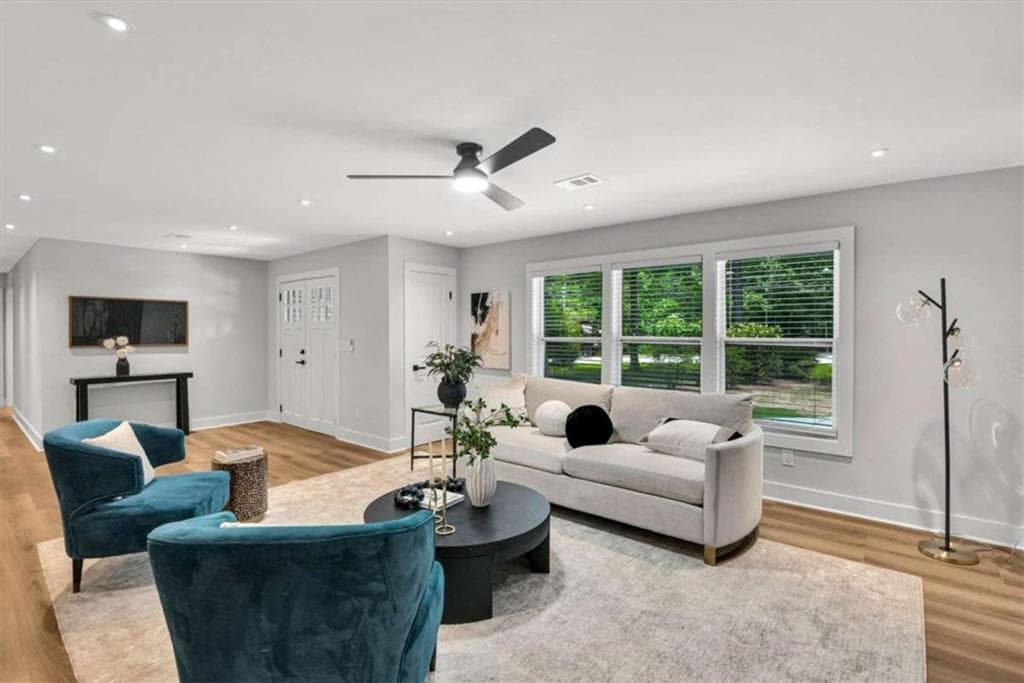 4 bedroom, 2 bathroom, 2,000 sq ft single family residence for sale at 4834 Tilly Mill Road, Atlanta, GA 30360 — photo 6