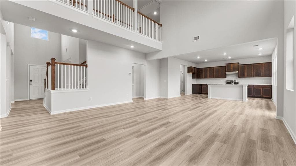 5 bedroom, 3 bathroom, 2,926 sq ft single family residence under contract at 233 Hampton Hollow Drive, Jefferson, GA 30549 — photo 7