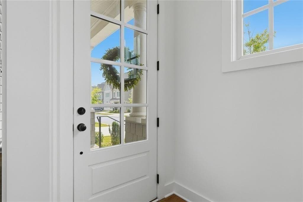 4 bedroom, 4 bathroom, 2,751 sq ft townhouse under contract at 2010 Cottonwood Lane, Woodstock, GA 30188 — photo 5
