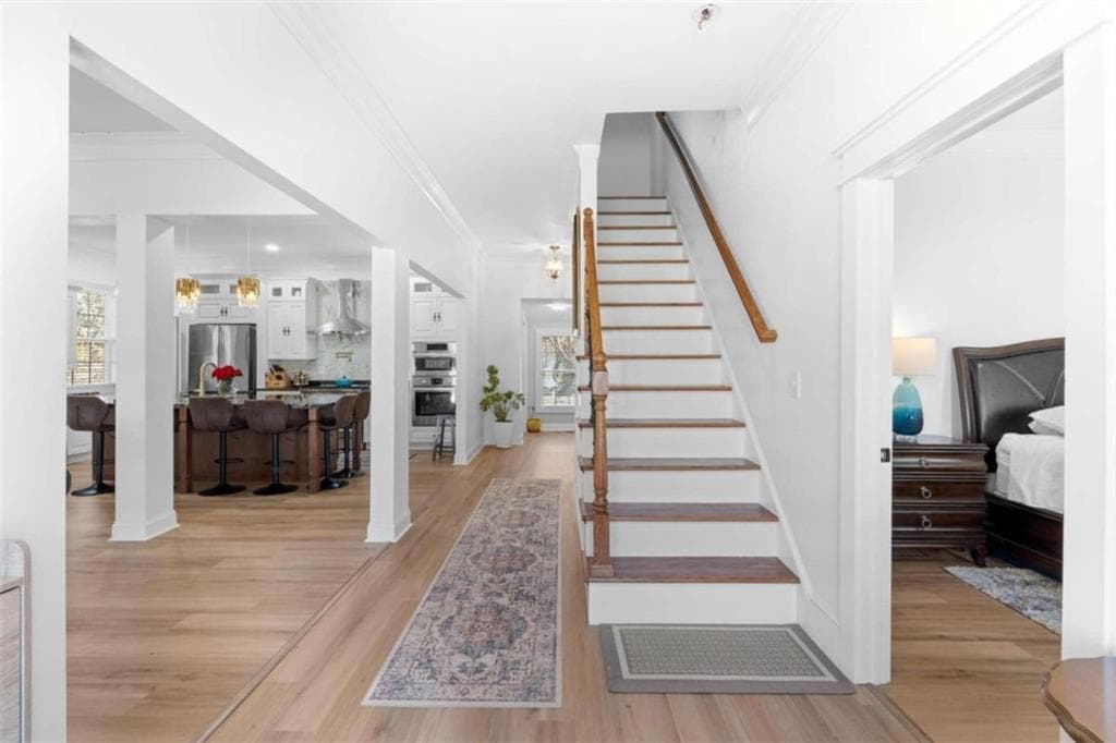 5 bedroom, 6 bathroom, 4,120 sq ft single family residence for sale at 211 Cobb Street, Palmetto, GA 30268 — photo 5
