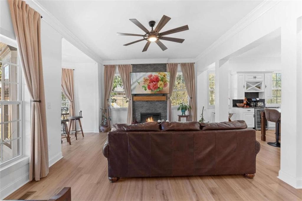 5 bedroom, 6 bathroom, 4,120 sq ft single family residence for sale at 211 Cobb Street, Palmetto, GA 30268 — photo 6