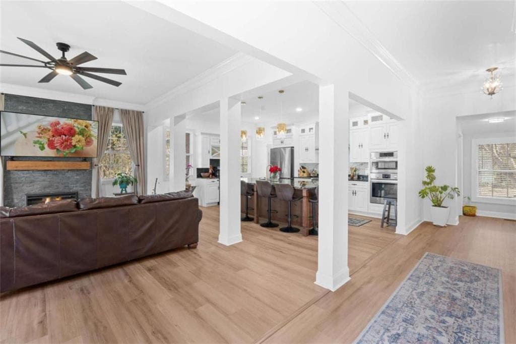 5 bedroom, 6 bathroom, 4,120 sq ft single family residence for sale at 211 Cobb Street, Palmetto, GA 30268 — photo 7