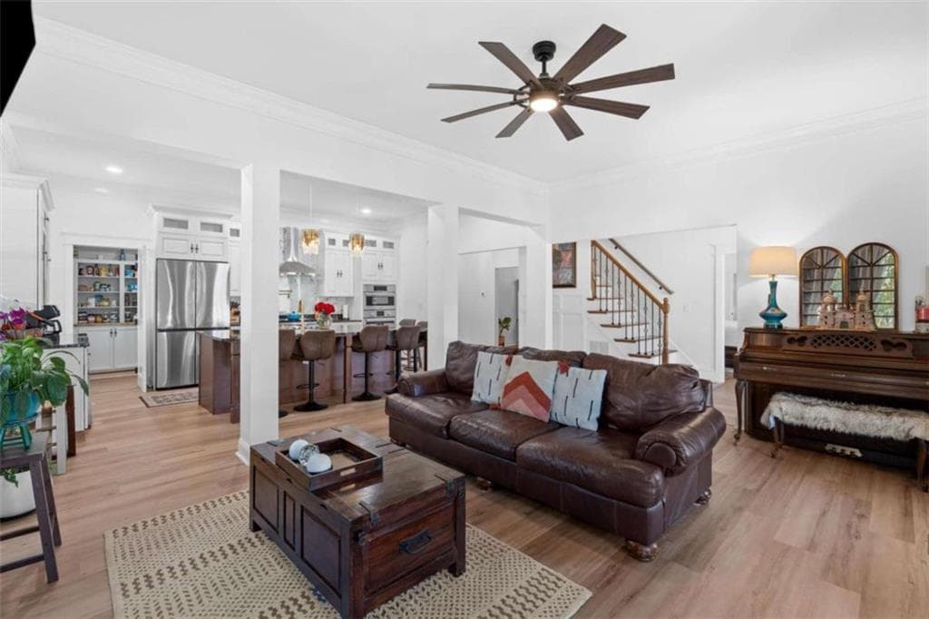 5 bedroom, 6 bathroom, 4,120 sq ft single family residence for sale at 211 Cobb Street, Palmetto, GA 30268 — photo 9