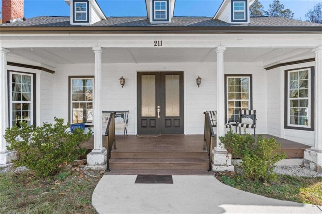 5 bedroom, 6 bathroom, 4,120 sq ft single family residence for sale at 211 Cobb Street, Palmetto, GA 30268 — photo 3