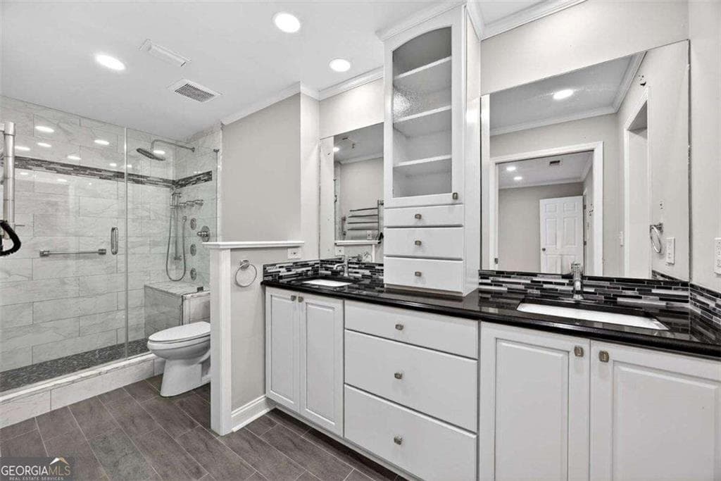 2 bedroom, 2 bathroom, 1,519 sq ft condominium for sale at 6550 Deerings Lane, Peachtree Corners, GA 30092 — photo 8