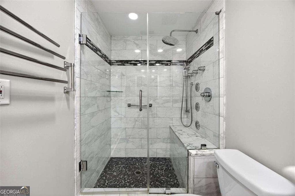2 bedroom, 2 bathroom, 1,519 sq ft condominium for sale at 6550 Deerings Lane, Peachtree Corners, GA 30092 — photo 9