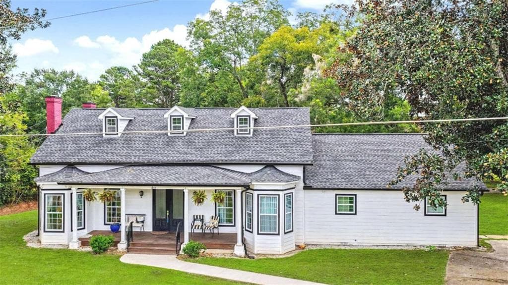 5 bedroom, 6 bathroom, 4,120 sq ft single family residence for sale at 211 Cobb Street, Palmetto, GA 30268