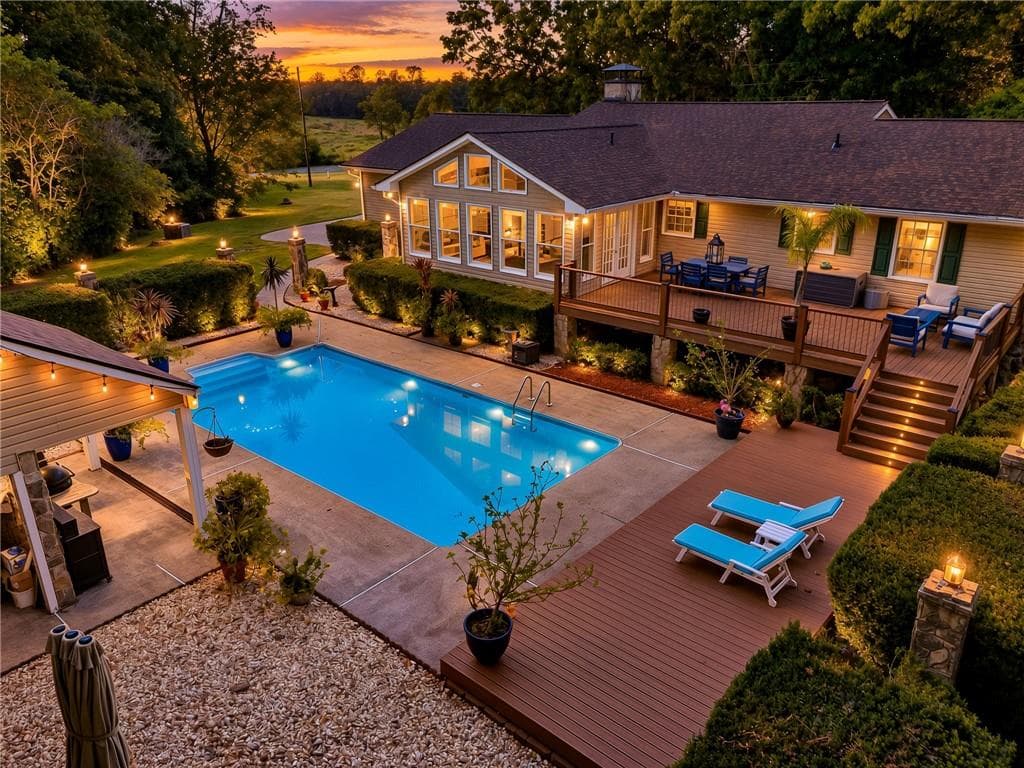 3 bedroom, 2 bathroom, 1,590 sq ft single family residence for sale at 192 Athens Boat Club Road, Dawsonville, GA 30534 — photo 1 of 68