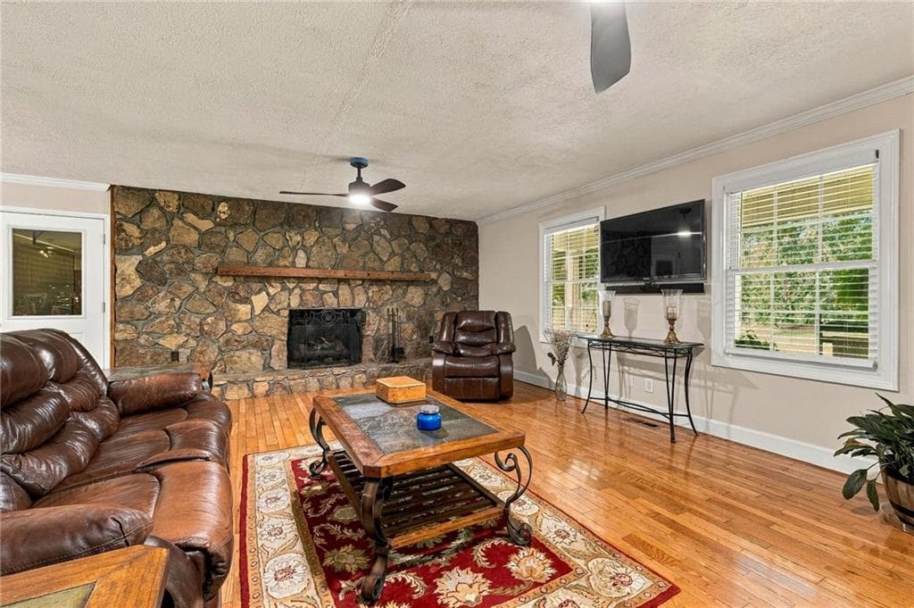 3 bedroom, 2 bathroom, 1,590 sq ft single family residence for sale at 192 Athens Boat Club Road, Dawsonville, GA 30534 — photo 9