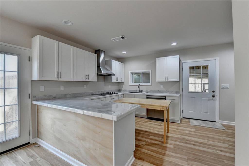 6 bedroom, 5 bathroom, 2,520 sq ft single family residence for sale at 553 Appalachee Ridge rd., Auburn, GA 30011 — photo 3