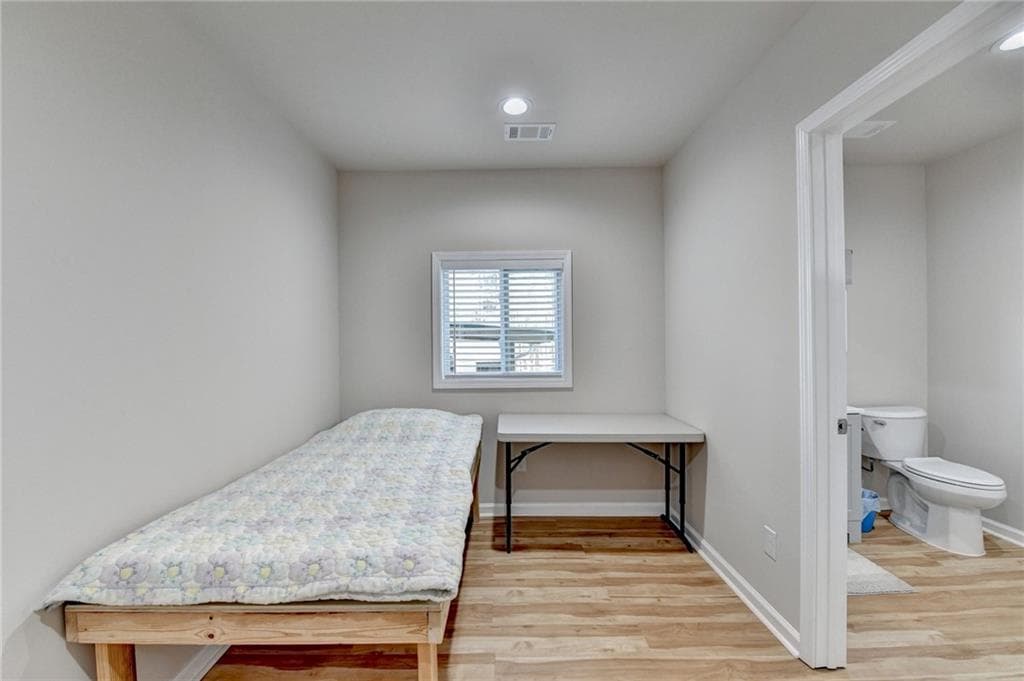 6 bedroom, 5 bathroom, 2,520 sq ft single family residence for sale at 553 Appalachee Ridge rd., Auburn, GA 30011 — photo 8