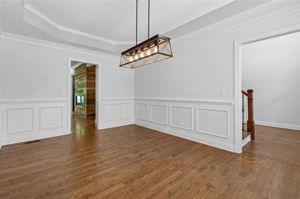 5 bedroom, 5 bathroom, 5,350 sq ft single family residence for sale at 2090 Double Creek Lane, Milton, GA 30004 — photo 6
