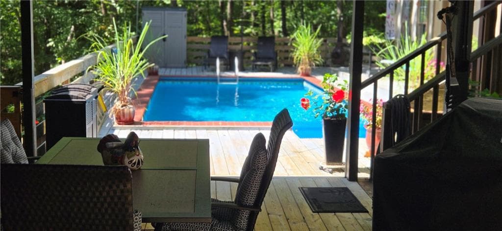 3 bedroom, 3 bathroom, 2,456 sq ft single family residence for sale at 346 DOCK LATHEM Trail, Ball Ground, GA 30107 — photo 3