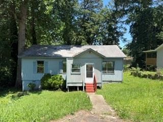 3 bedroom, 2 bathroom, 1,040 sq ft single family residence for sale at 305 Creighton Avenue, Scottdale, GA 30079 — photo 2
