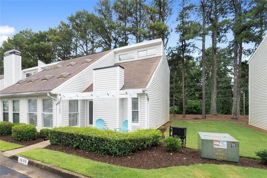 3 bedroom, 2 bathroom, 1,241 sq ft home for sale at 1609 Homestead Trail, Alpharetta, GA