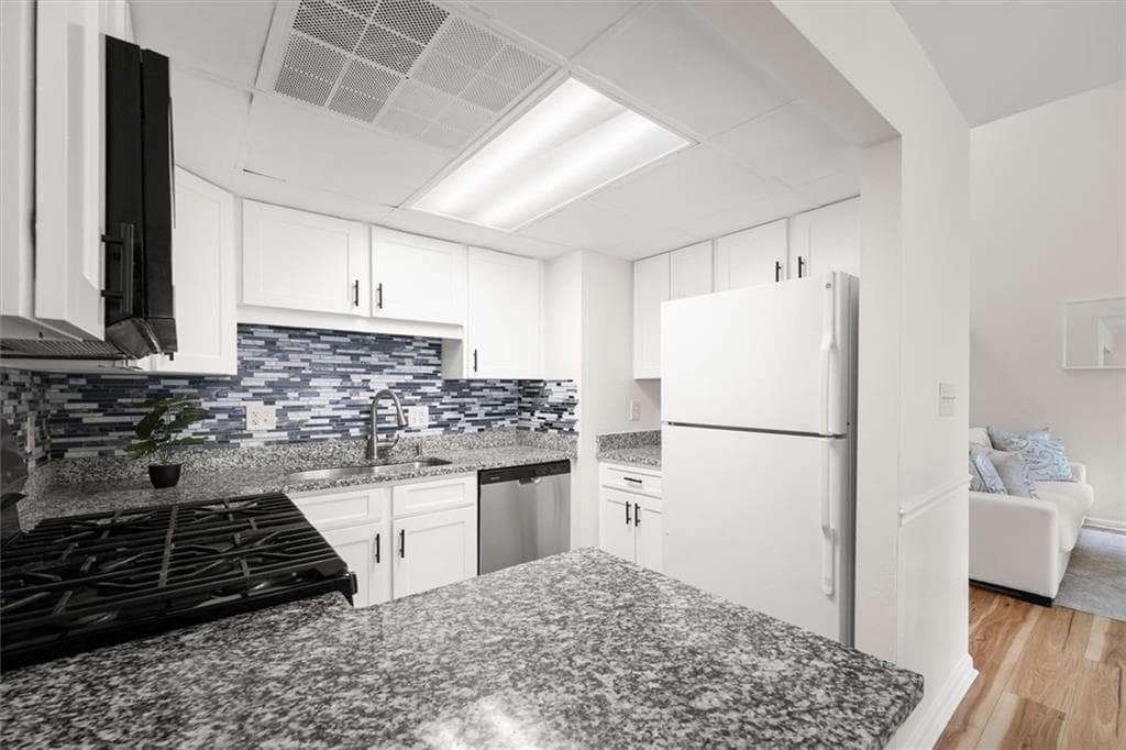 3 bedroom, 2 bathroom, 1,241 sq ft condominium for sale at 1609 Homestead Trail, Alpharetta, GA 30004 — photo 9