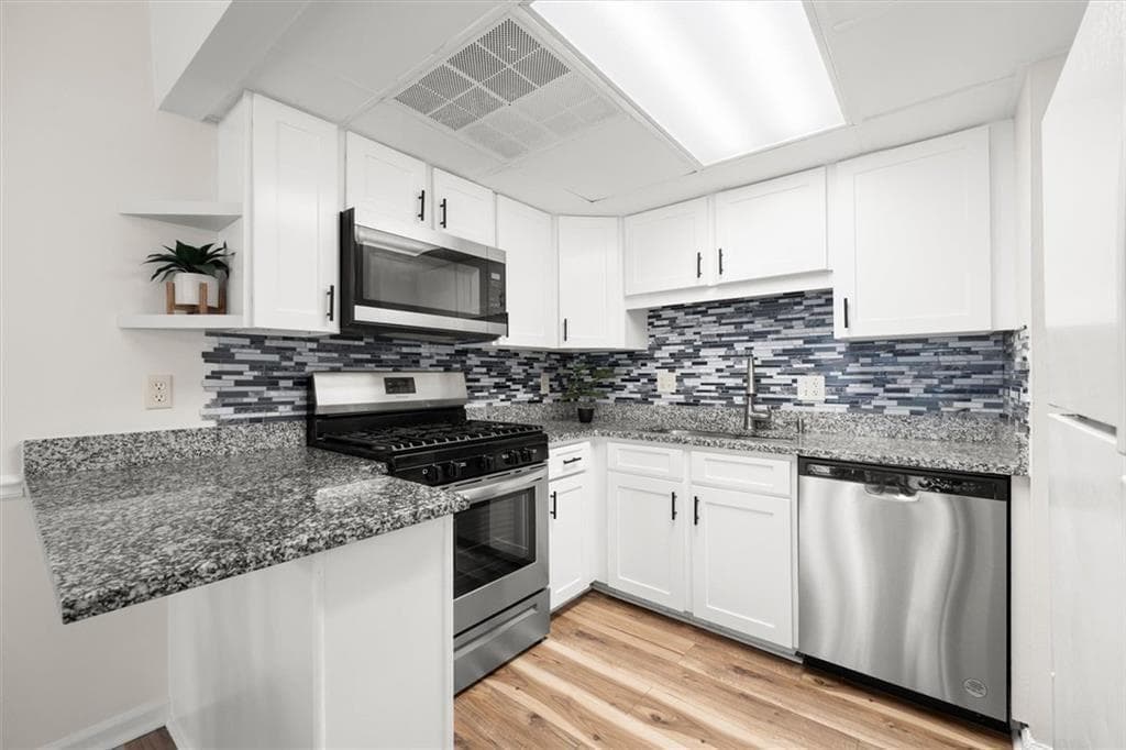 3 bedroom, 2 bathroom, 1,241 sq ft condominium for sale at 1609 Homestead Trail, Alpharetta, GA 30004 — photo 10