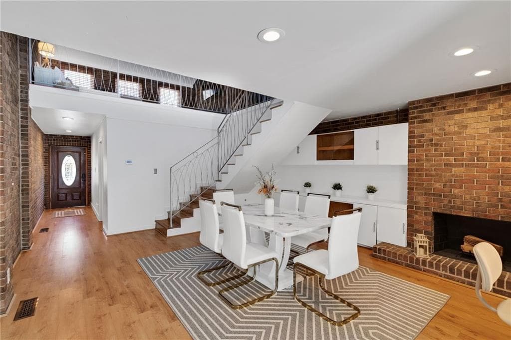 2 bedroom, 2 bathroom, 1,578 sq ft townhouse for sale at 549 Parkway Drive, Atlanta, GA 30308 — photo 4