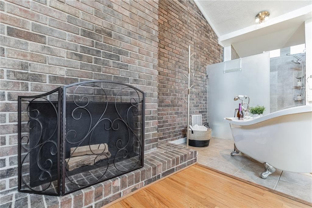 2 bedroom, 2 bathroom, 1,578 sq ft townhouse for sale at 549 Parkway Drive, Atlanta, GA 30308 — photo 8