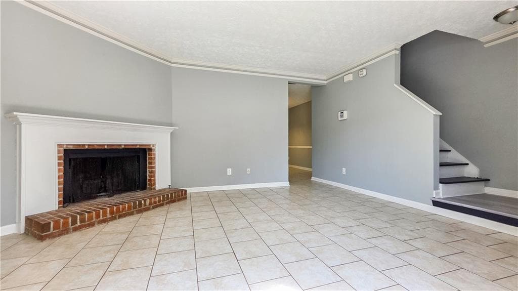 2 bedroom, 3 bathroom, 1,292 sq ft townhouse for rent at 1040 Huntington Trace, Smyrna, GA 30082 for $1,800 a month — photo 2