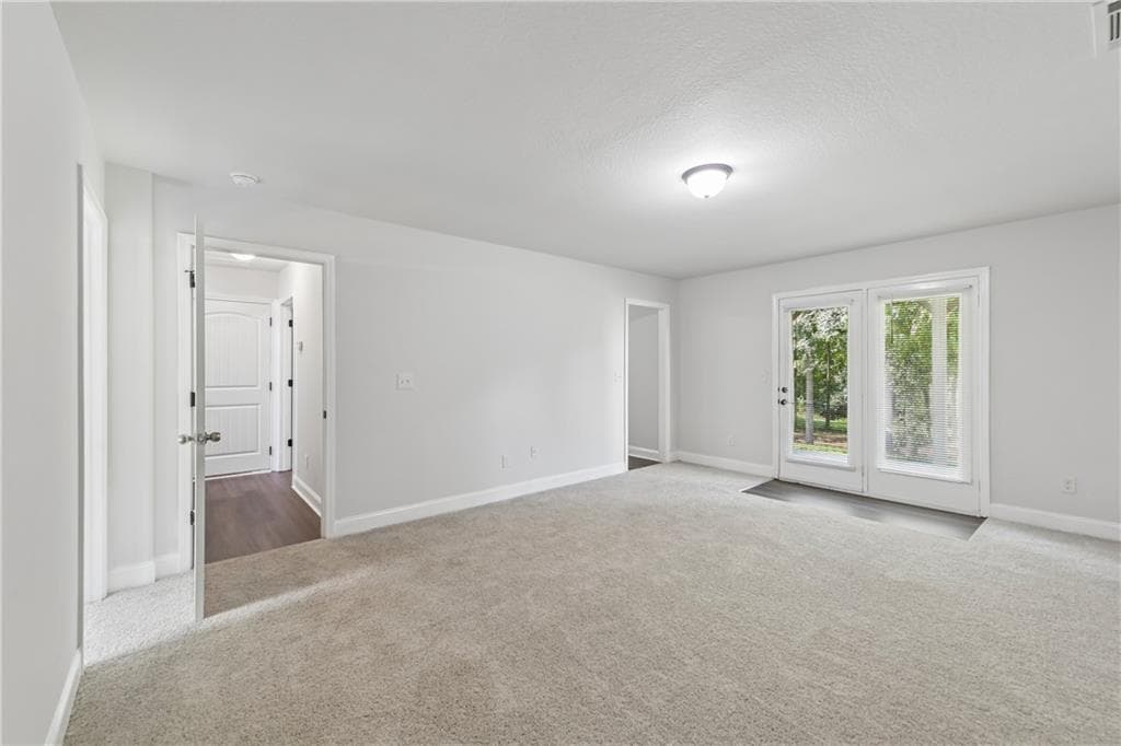 4 bedroom, 3 bathroom, 2,200 sq ft single family residence under contract at 410 Redtail Road, Jefferson, GA 30549 — photo 10