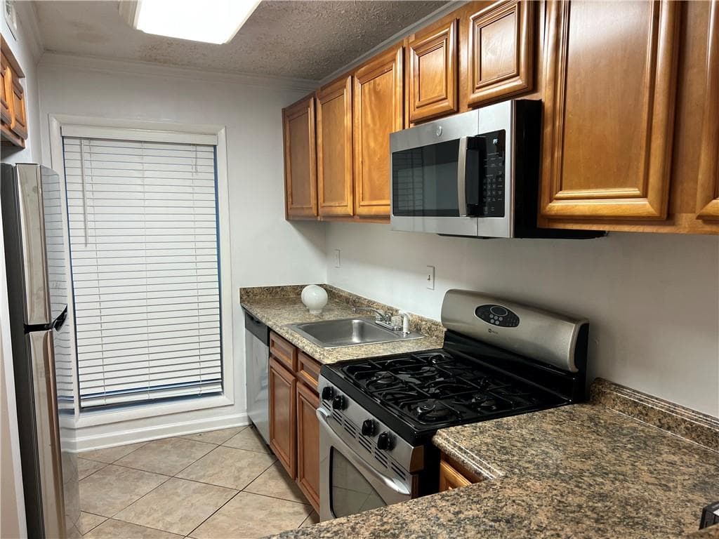 1 bedroom, 1 bathroom, 982 sq ft condominium for rent at 1010 Wynnes Ridge Circle, Marietta, GA 30067 for $1,575 a month — photo 7