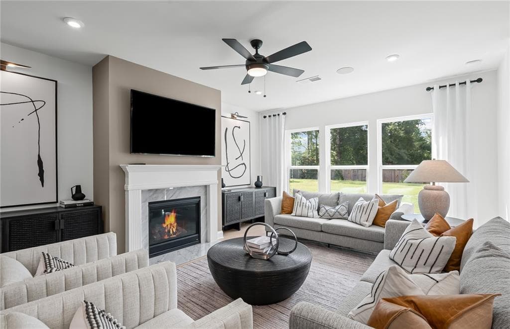 4 bedroom, 3 bathroom, 2,869 sq ft single family residence for sale at 7294 Thistle Down Way, Flowery Branch, GA 30542 — photo 5