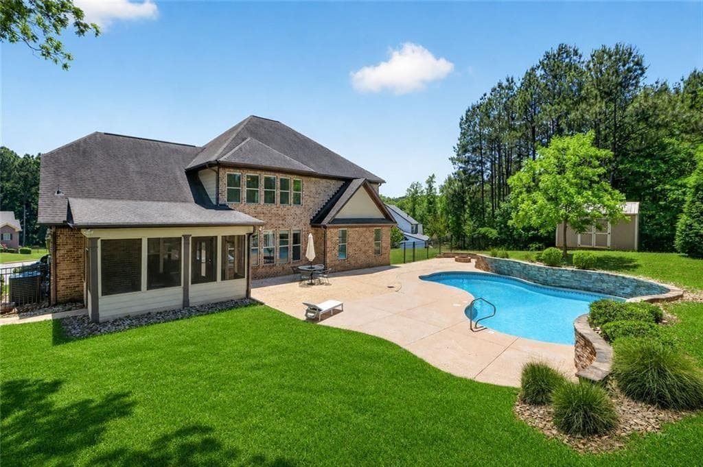 5 bedroom, 4 bathroom, 4,162 sq ft single family residence for sale at 209 Enfield Lane, Mcdonough, GA 30252 — photo 3