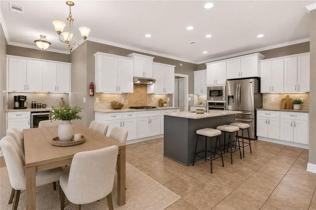 5 bedroom, 4 bathroom, 4,162 sq ft single family residence for sale at 209 Enfield Lane, Mcdonough, GA 30252 — photo 5