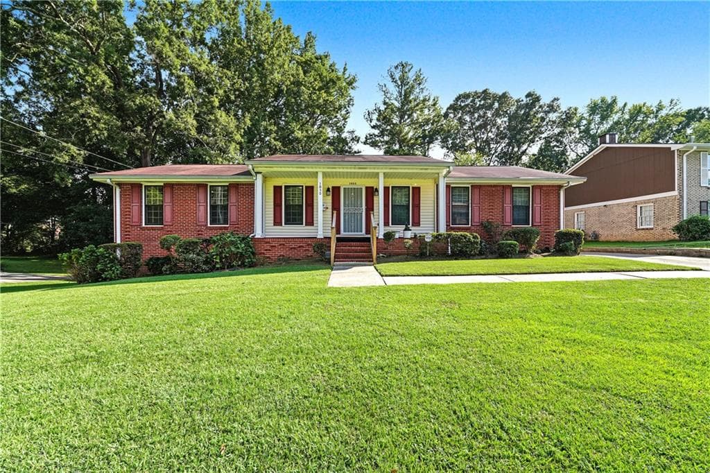 3 bedroom, 3 bathroom, 2,540 sq ft single family residence under contract at 1850 Westley Drive, Riverdale, GA 30296
