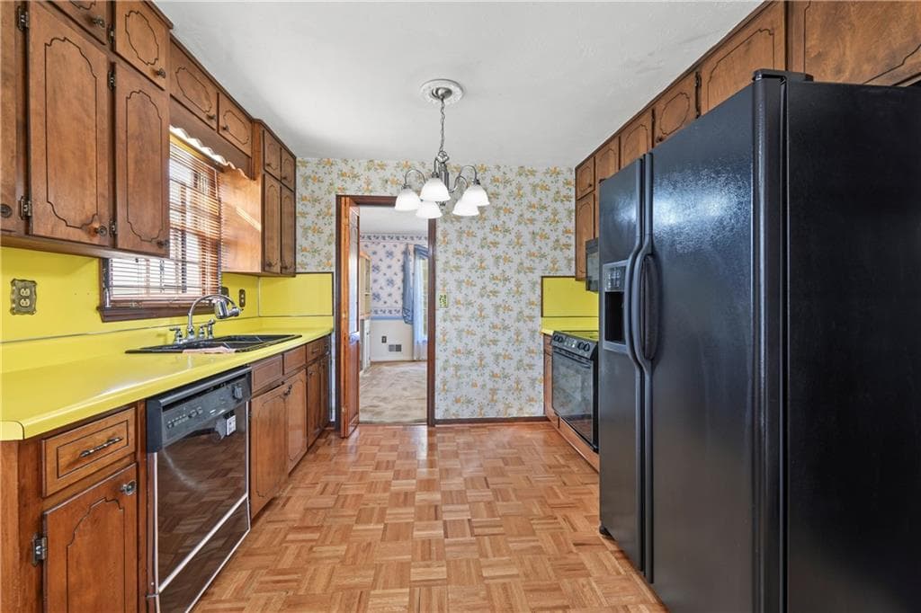 3 bedroom, 3 bathroom, 2,540 sq ft single family residence under contract at 1850 Westley Drive, Riverdale, GA 30296 — photo 9
