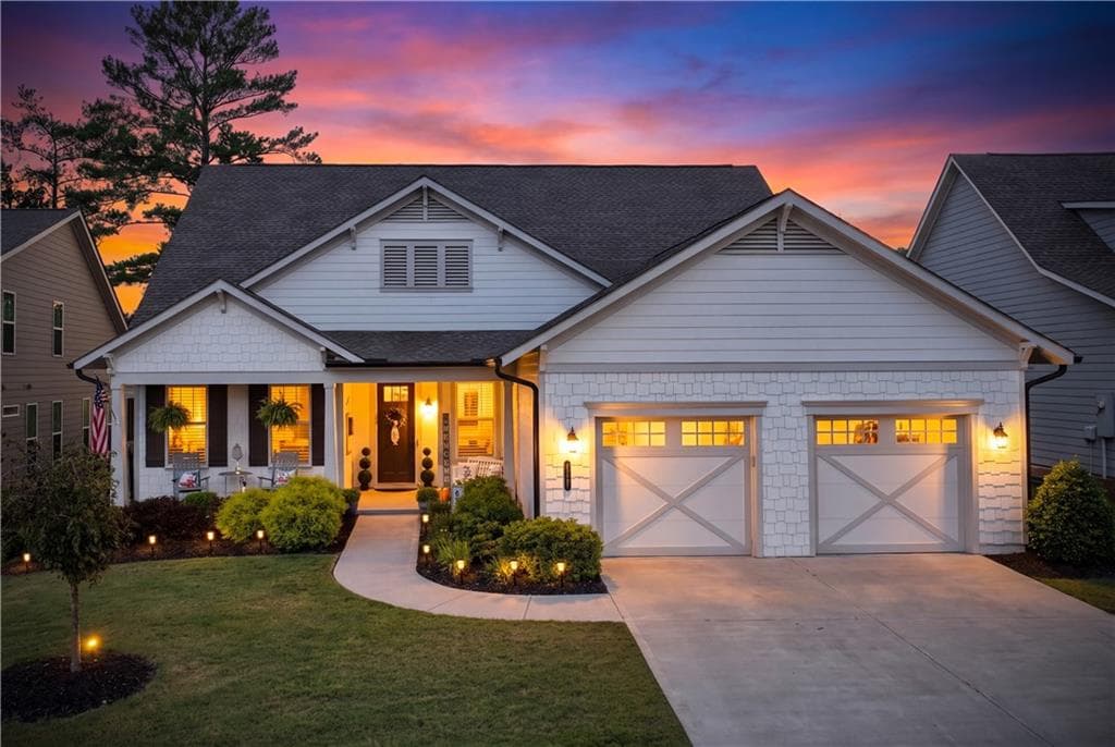 3 bedroom, 4 bathroom, 2,593 sq ft single family residence for sale at 236 Chatuge Drive, Hoschton, GA 30548 — photo 2