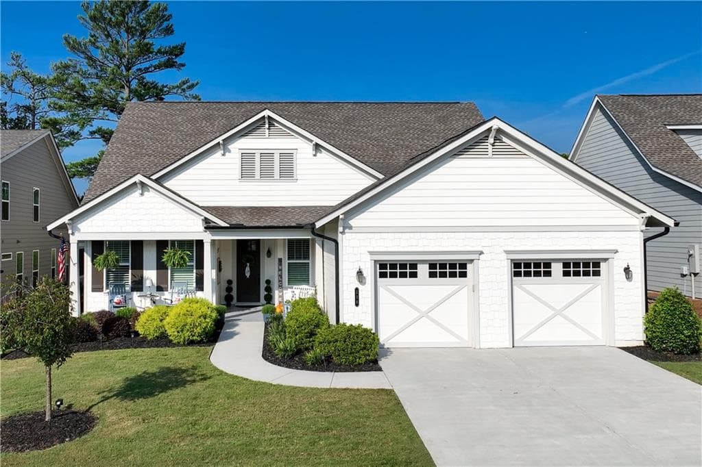 3 bedroom, 4 bathroom, 2,593 sq ft single family residence for sale at 236 Chatuge Drive, Hoschton, GA 30548 — photo 3