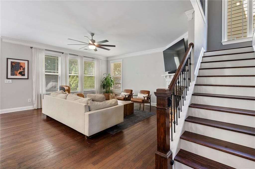 4 bedroom, 3 bathroom, 3,175 sq ft single family residence under contract at 2084 Hatteras Way, Atlanta, GA 30318 — photo 10