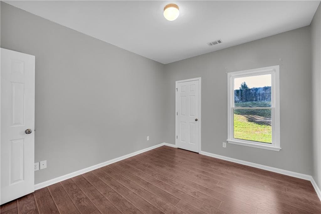 5 bedroom, 3 bathroom, 2,749 sq ft single family residence for sale at 1933 Arbor Springs Way, Buford, GA 30519 — photo 10